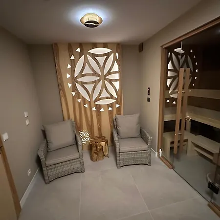 Skyline With Jacuzzi And Sauna *