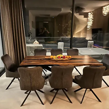 Skyline With Jacuzzi And Sauna فيلة كوشتيليسكا