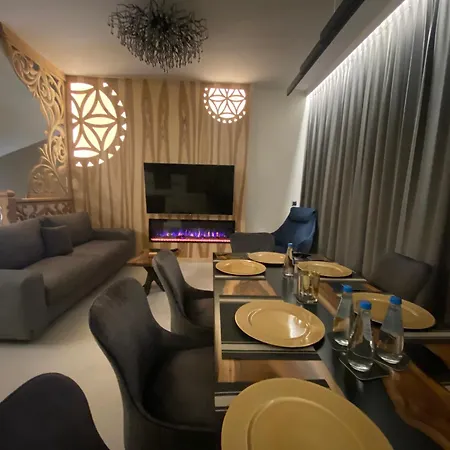 Skyline With Jacuzzi And Sauna كوشتيليسكا