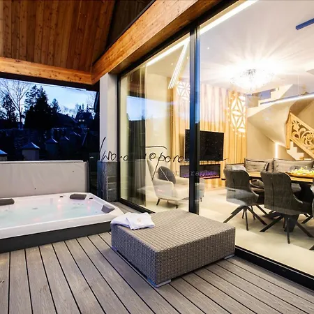 Skyline With Jacuzzi And Sauna كوشتيليسكا