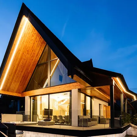 Skyline With Jacuzzi And Sauna