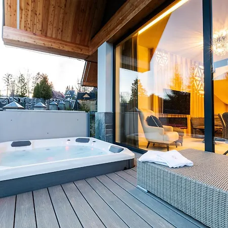 فيلة Skyline With Jacuzzi And Sauna كوشتيليسكا